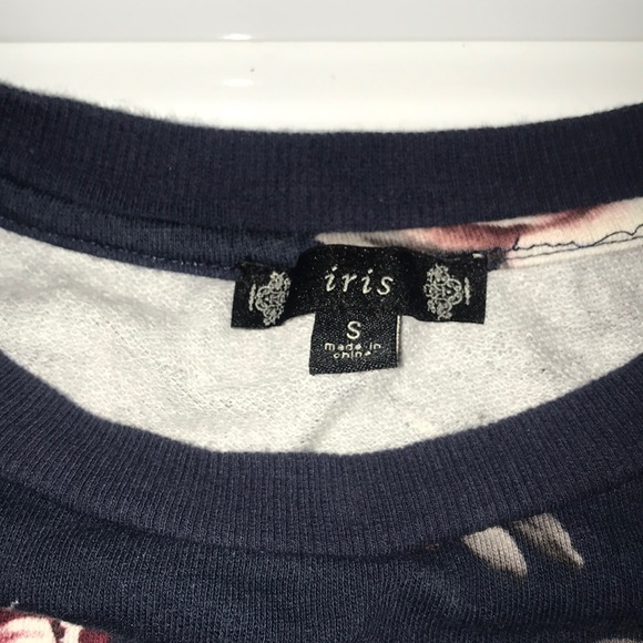 Cute Patterned Sweater - Picture 3 of 3